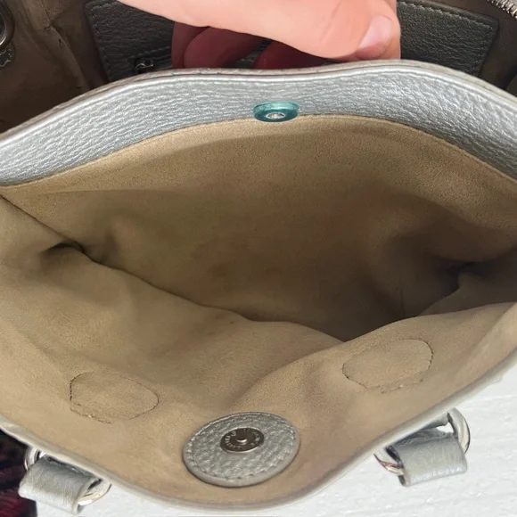 Celine Dion silver pebbled leather “Adagio” purse satchel cross body strap - Picture 12 of 16